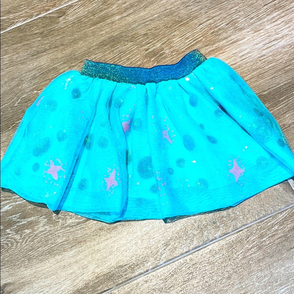 ADORABLE LIKE NEW CAT & JACK SKIRT WITH SEQUINS